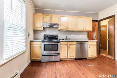 41-43 Dean Street, Hartford, CT 06114 - Photo 21