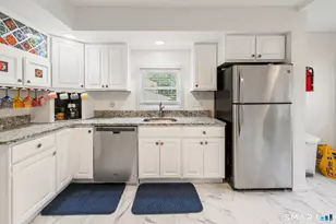 54 Overlook Ave, West Haven, CT 06516 - Photo 7