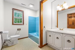 34 Ox Bow Ln, Woodbridge, CT 06525 - Photo 25