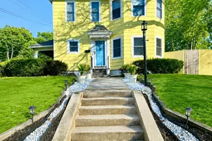 55 Mechanics St, Putnam, CT 06260 - Photo 1