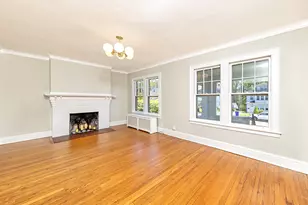 89 Maplewood Ave, West Hartford, CT 06119 - Photo 7