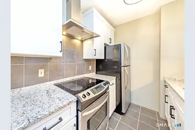 1 Linden Place #412, Hartford, CT 06106 - Photo 21