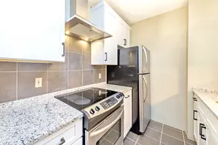 1 Linden Pl, Hartford, CT 06106 - Photo 21