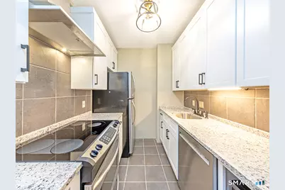1 Linden Place #412, Hartford, CT 06106 - Photo 19
