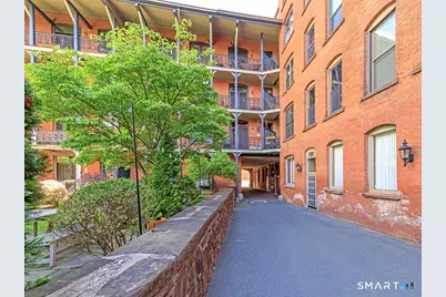 1 Linden Place #412, Hartford, CT 06106 - Photo 31