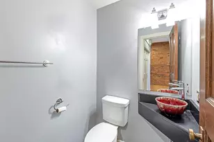 1 Linden Pl, Hartford, CT 06106 - Photo 33