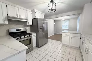 221 Meadows End Rd, Milford, CT 06460 - Photo 5