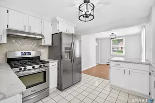 221 Meadows End Rd, Milford, CT 06460 - Photo 15