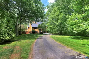 40 Morning Glory Terrace, Stratford, CT 06614 - Photo 3