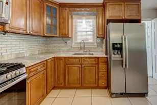 276 Farmington Ave, New Britain, CT 06053 - Photo 17