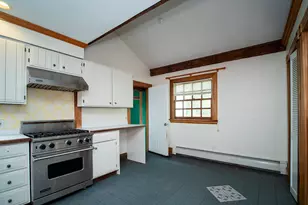 388 Amity Rd, Woodbridge, CT 06525 - Photo 11
