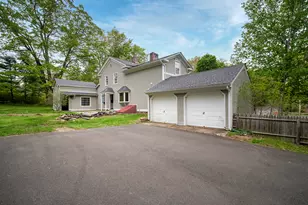 388 Amity Rd, Woodbridge, CT 06525 - Photo 3