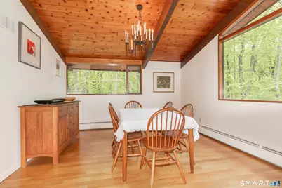 11 Forest Trail, Woodbridge, CT 06525 - Photo 9