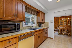 35 Dorchester Ln, Branford, CT 06405 - Photo 19