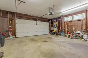 35 Dorchester Ln, Branford, CT 06405 - Photo 29