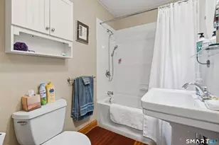 25 Brocketts Point Rd, Branford, CT 06405 - Photo 29