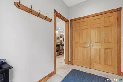 25 Brocketts Point Road, Branford, CT 06405 - Photo 5