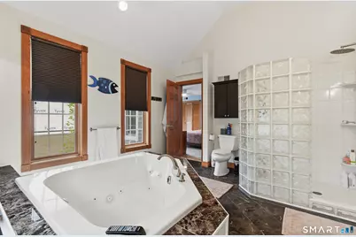25 Brocketts Point Road, Branford, CT 06405 - Photo 19