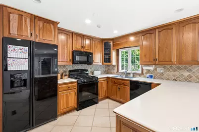 149 Club Road, Stamford, CT 06905 - Photo 3
