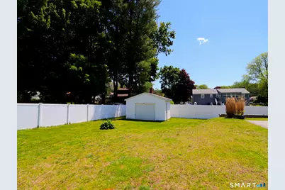 585 Burnham Street, East Hartford, CT 06108 - Photo 37