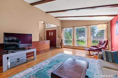 107 Round Hill Road, Wethersfield, CT 06109 - Photo 7