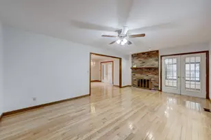 49 Old Farms Rd, Glastonbury, CT 06073 - Photo 11