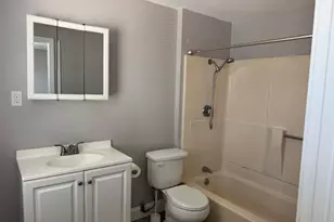 15 Rose St, Stamford, CT 06906 - Photo 7