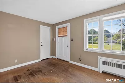 44 Lawrence Avenue, Avon, CT 06001 - Photo 5
