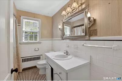 44 Lawrence Avenue, Avon, CT 06001 - Photo 21