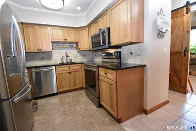105 Maple Avenue #6, Vernon, CT 06066 - Photo 3