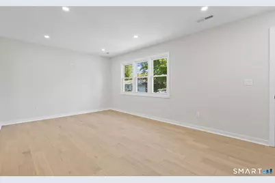 66 Northrop Road, West Haven, CT 06516 - Photo 7