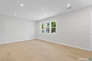 66 Northrop Rd, West Haven, CT 06516 - Photo 7