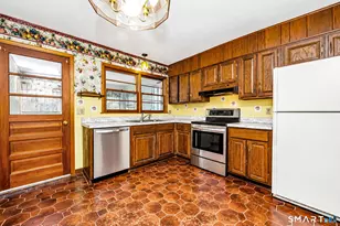 361 Calf Pen Ln, Milford, CT 06460 - Photo 15