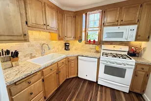 111 Hawthorne Ave, Derby, CT 06418 - Photo 11