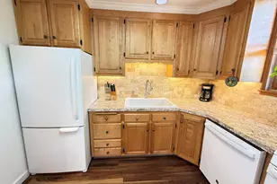 111 Hawthorne Ave, Derby, CT 06418 - Photo 13