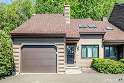 29 Twin Oaks #29, New Milford, CT 06776 - Photo 1