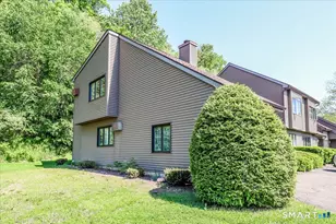 29 Twin Oaks, New Milford, CT 06776 - Photo 3