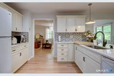 9 Canterbury Road #9, Hamden, CT 06514 - Photo 1