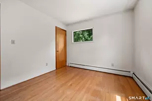 90 Monroe St, East Hartford, CT 06118 - Photo 25