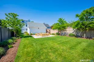 920 Old Post Rd, Fairfield, CT 06824 - Photo 35
