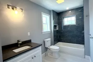 420 Greenwood St, Bridgeport, CT 06606 - Photo 15