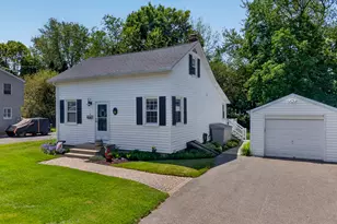6 Joyce Ct, East Lyme, CT 06357 - Photo 1