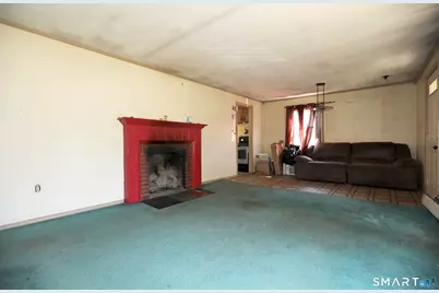 4 Woodside Drive, Bloomfield, CT 06002 - Photo 3