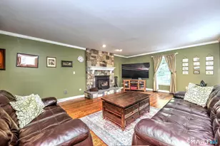 60 W Meadow Rd, Hamden, CT 06518 - Photo 15