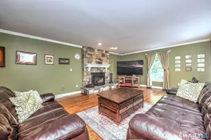 60 W Meadow Rd, Hamden, CT 06518 - Photo 15