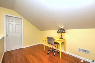 60 W Meadow Rd, Hamden, CT 06518 - Photo 33