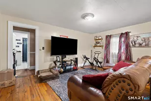 204 Bouley Ave, Waterbury, CT 06705 - Photo 9