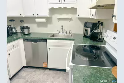 200 Woodmont Avenue #127, Bridgeport, CT 06606 - Photo 3