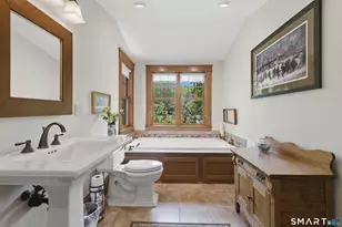 2 Quarry Rd, Simsbury, CT 06070 - Photo 19