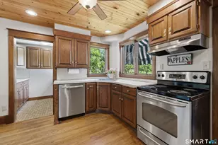 2 Quarry Rd, Simsbury, CT 06070 - Photo 17